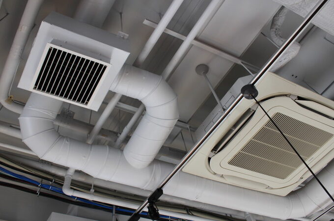 空調工事・天井