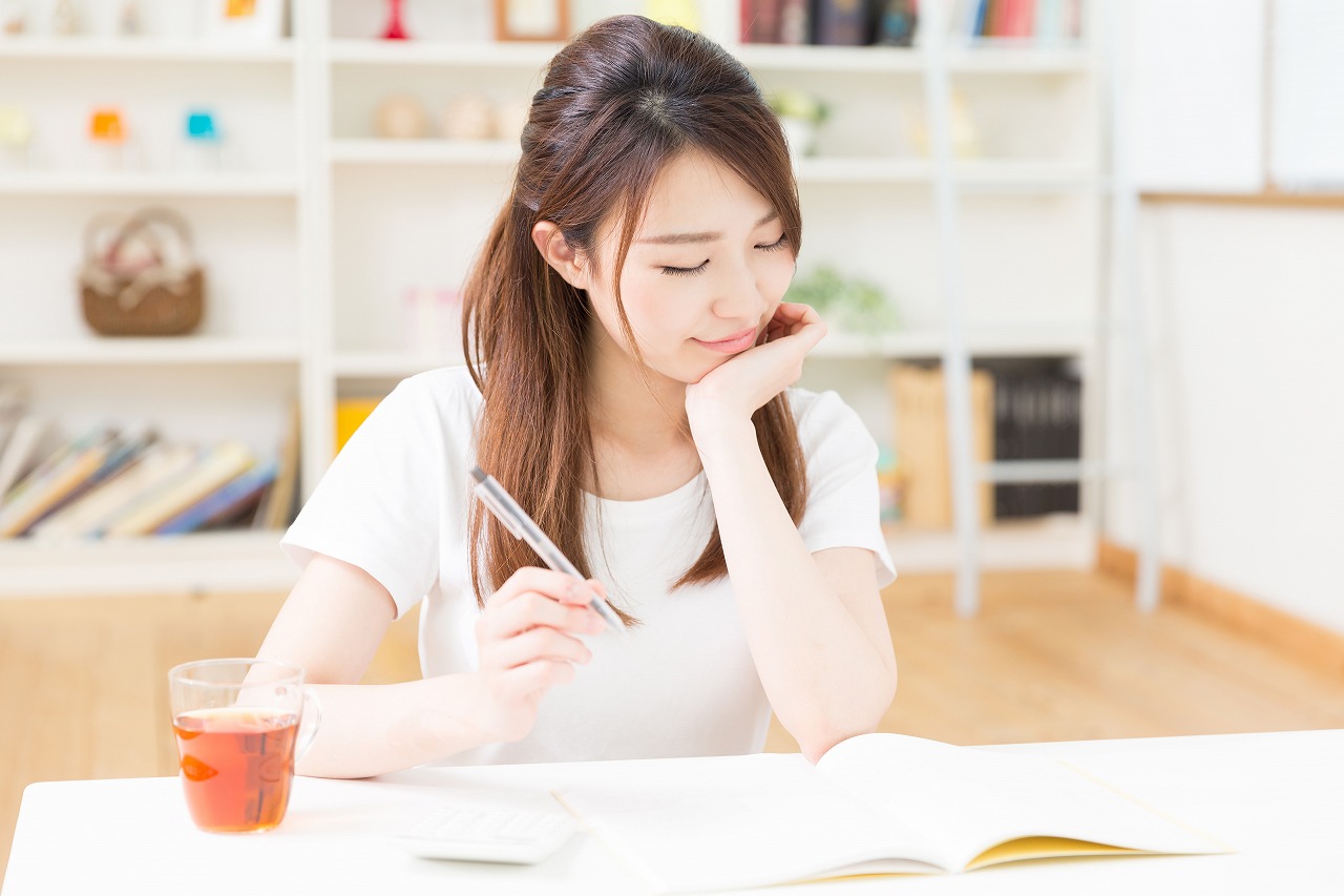 女性